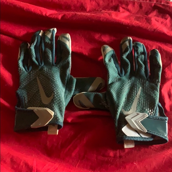 Nike NFL Philadelphia Eagles Football gloves - Picture 2 of 3